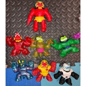 Goo jit zu figures lot bundle 7